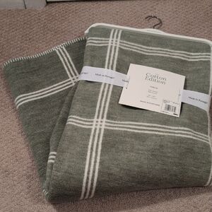 Kohl's Green And White Plaid Cotton Acrylic Throw Blanket NWT